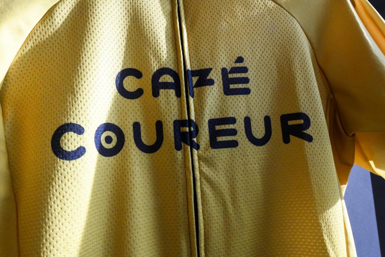 فندق Cafe Coureur بورغلون المظهر الخارجي الصورة
